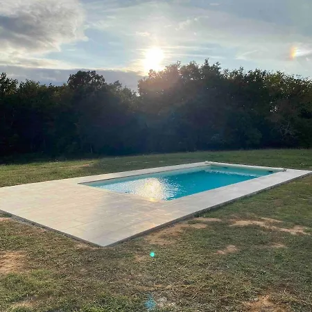 Holiday home Spacious Family With Private Pool, Garden And Forest, Dordogne Countryside Cause-de-Clerans